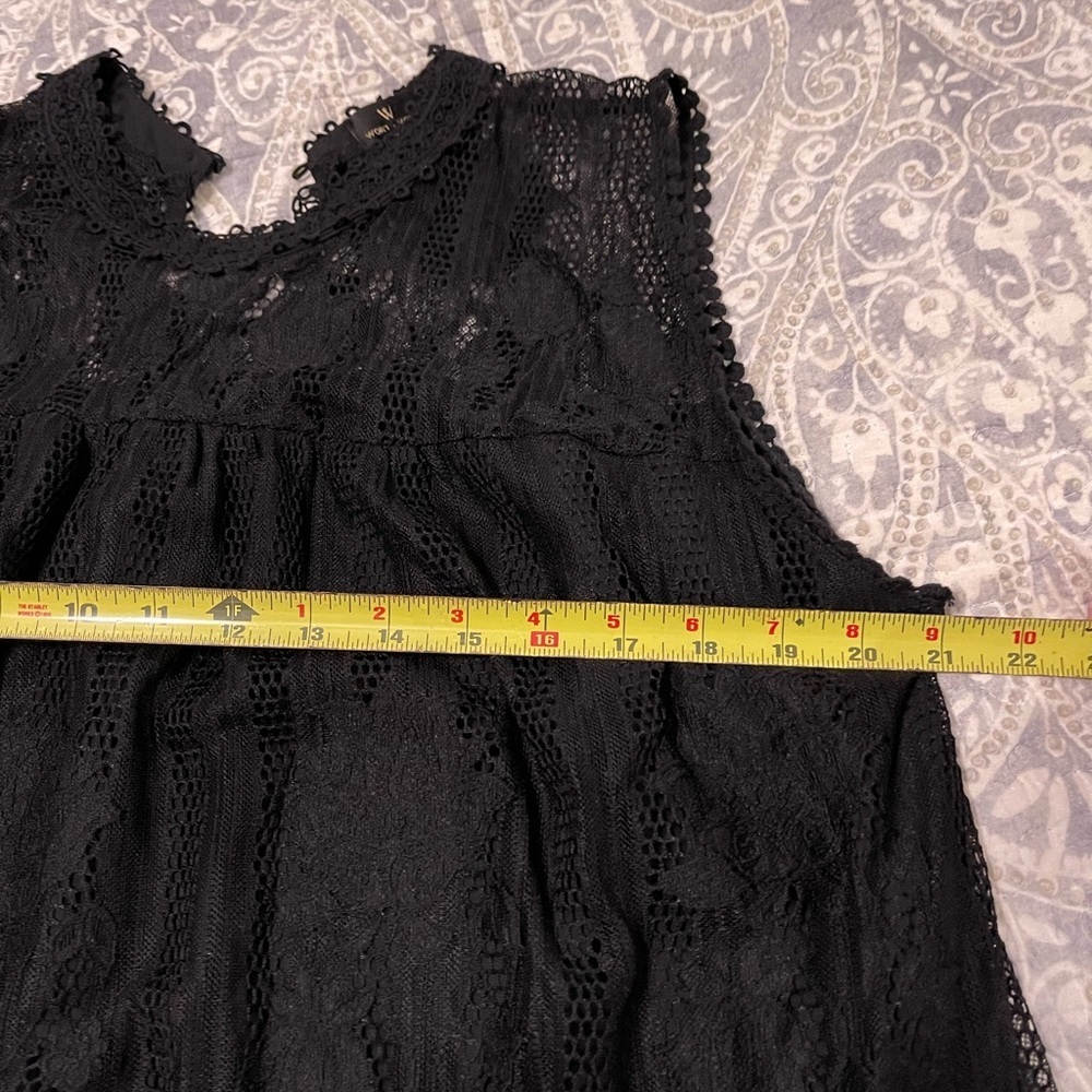 Black plus size top with beautiful lace accents sleeveless - Picture 5 of 5